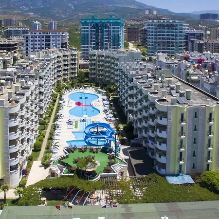 Garden Club Resort 4*