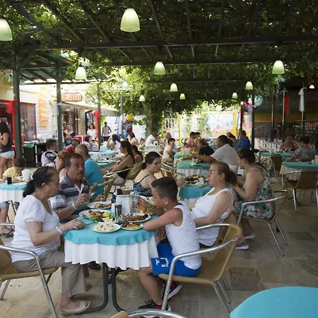 Garden Club Üdülőközpont 4*